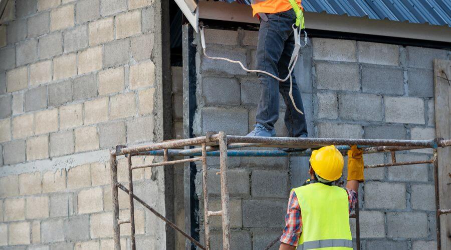 Expert new roof installation services in Tomahawk, KY
